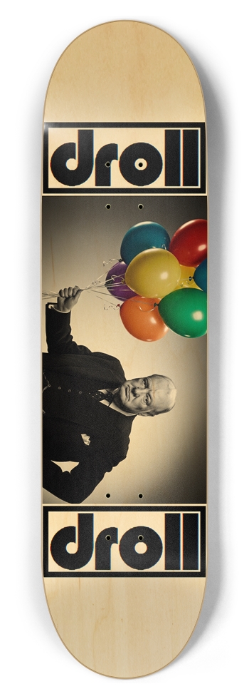 wc and balloons natural