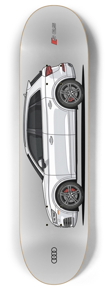 White Audi SQ5